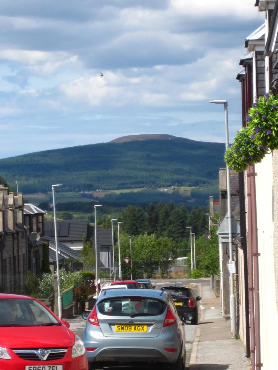 Dunvegan Bed & Breakfast Dufftown Exterior photo